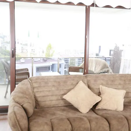 Lovely Flat With Shared Pool And Balcony In Mudanya דירה *