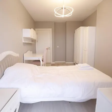 דירה Lovely Flat With Shared Pool And Balcony In Mudanya בורסה