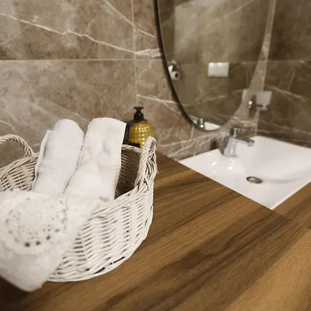 Lovely Flat With Shared Pool And Balcony In Mudanya דירה *