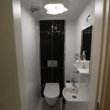 Lovely Flat With Shared Pool And Balcony In Mudanya * בורסה